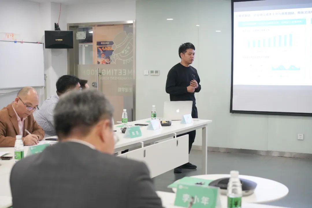 浙江工业大学校长李小年一行走访调研青团社