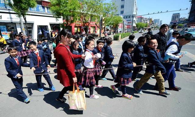 接送小孩钟点工做什么？ 接送小孩钟点工工资